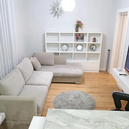Center Niko 04 *