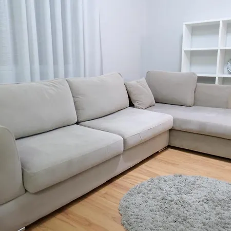 아파트 Center Niko 04 티라나
