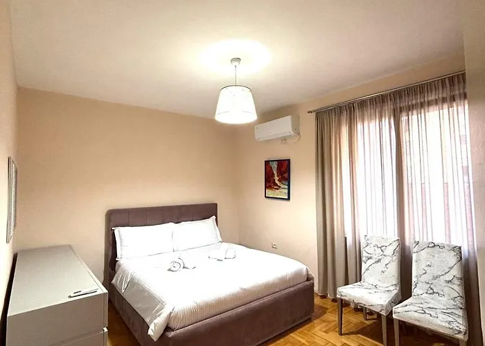 Center Niko 04 Apartamento